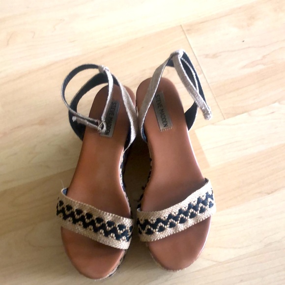 Steve Madden Platforms 💕Excellent Condition - Picture 2 of 7